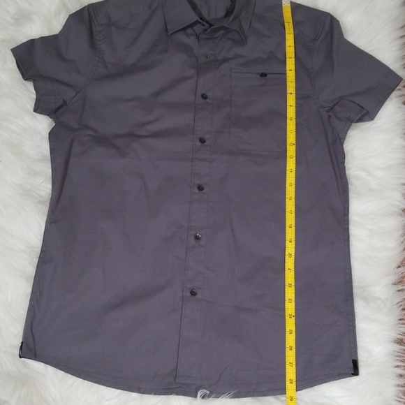 Kenneth Cole Gray Short Sleeves Casual Shirt. NWT! - Picture 6 of 8